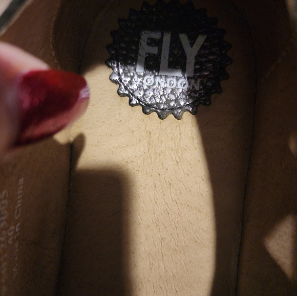 Fly London Shoes - Picture 5 of 6